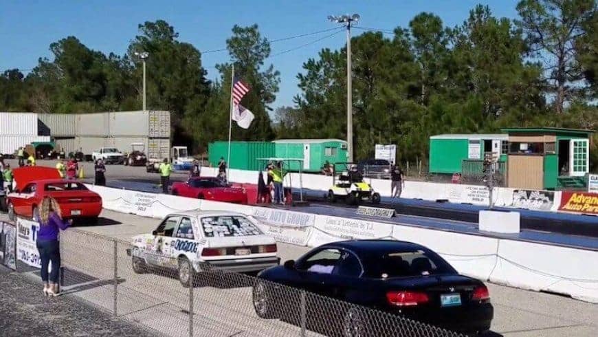 Customized Golf Cart Humiliates Corvette in Grudge Race